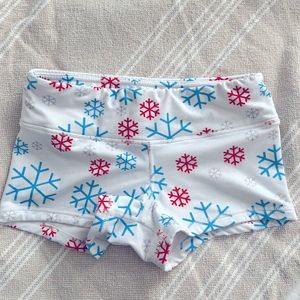 Cleo Womens Shorts Size Small